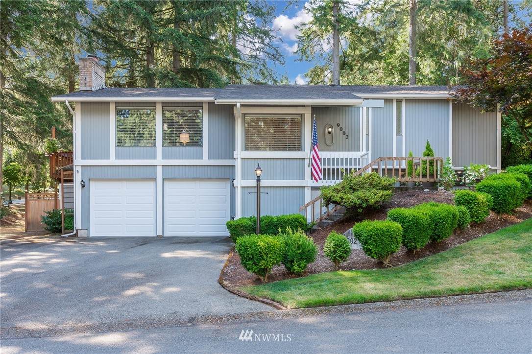 9002 Ridgeview Circle - Photo 1