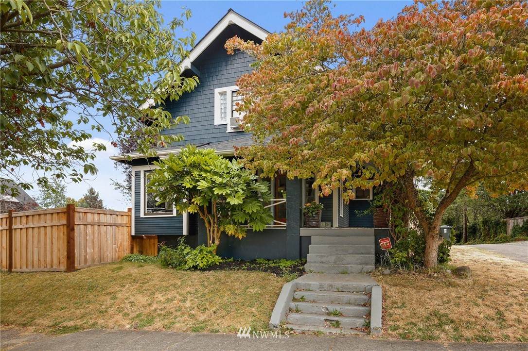 1308 8th Street - Photo 1