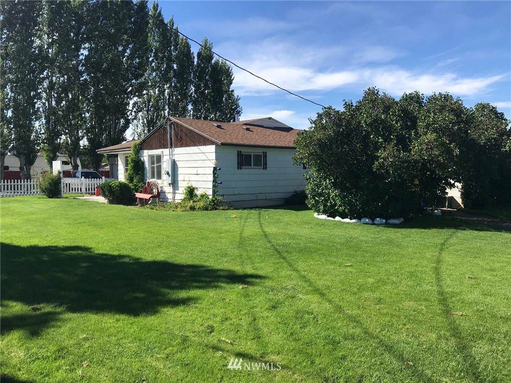 4412 Stratford Road - Photo 1