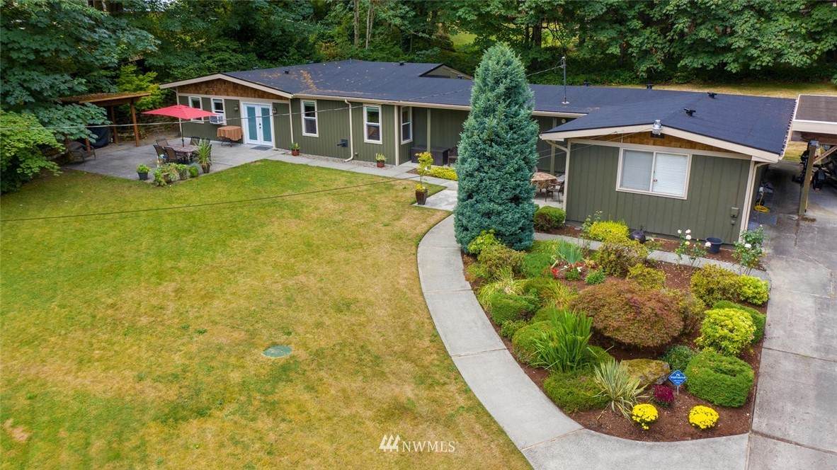 18217 118th Avenue - Photo 1