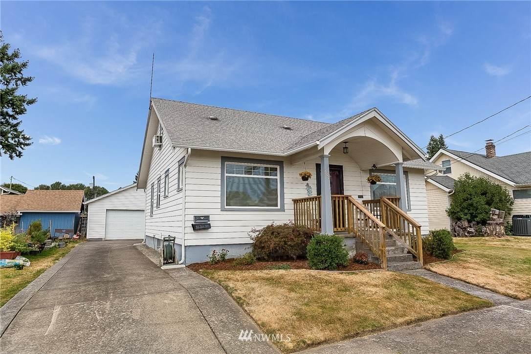907 5th Avenue - Photo 1