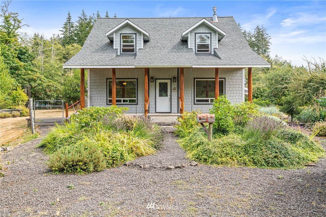 81 Old Meadow Road - Photo 1