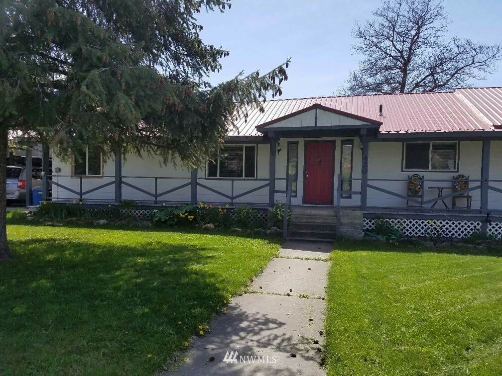 420 7th Street - Photo 1
