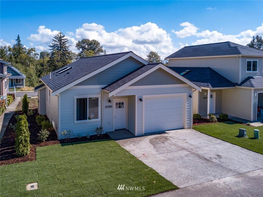 2086 Roxy Loop - Photo 1
