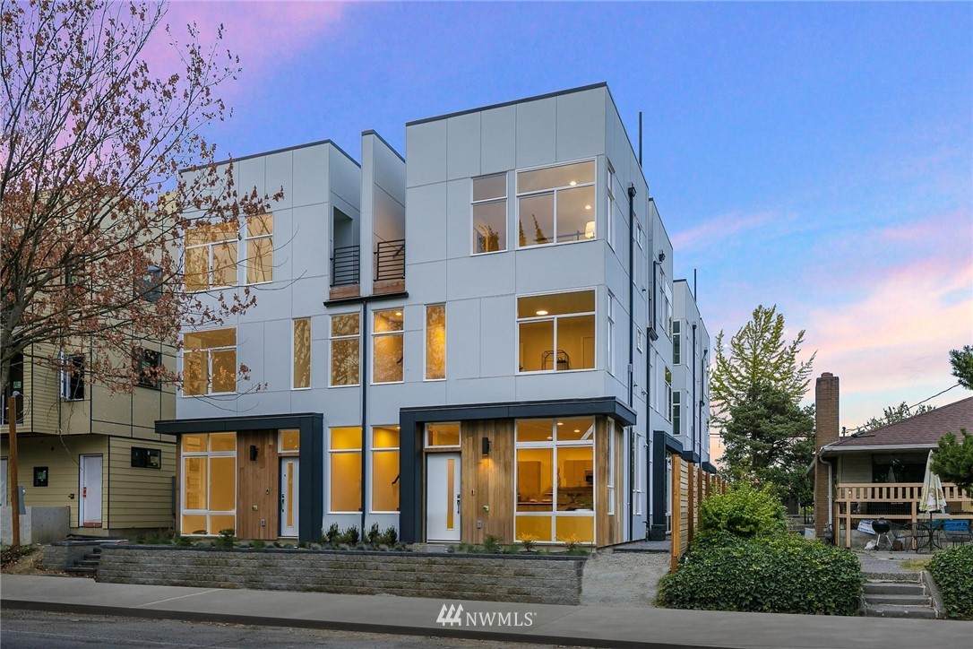 2322 15th Avenue - Photo 1