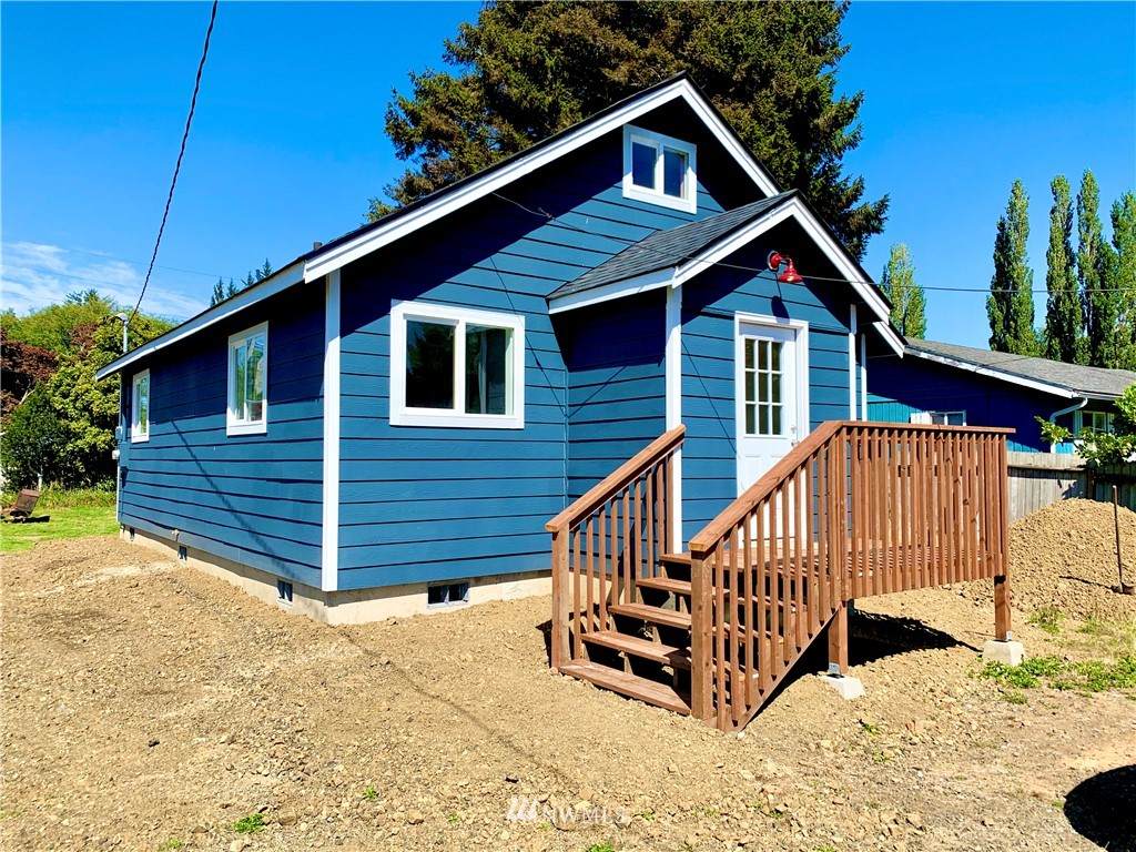 908 Stockwell - Photo 1