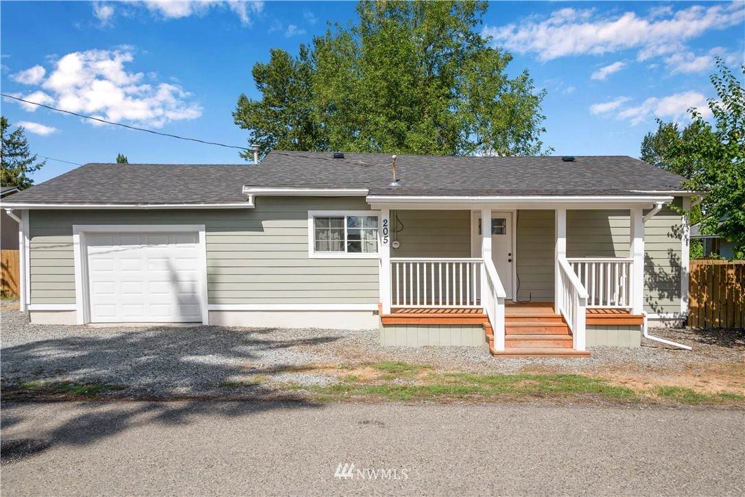 205 2nd Avenue - Photo 1