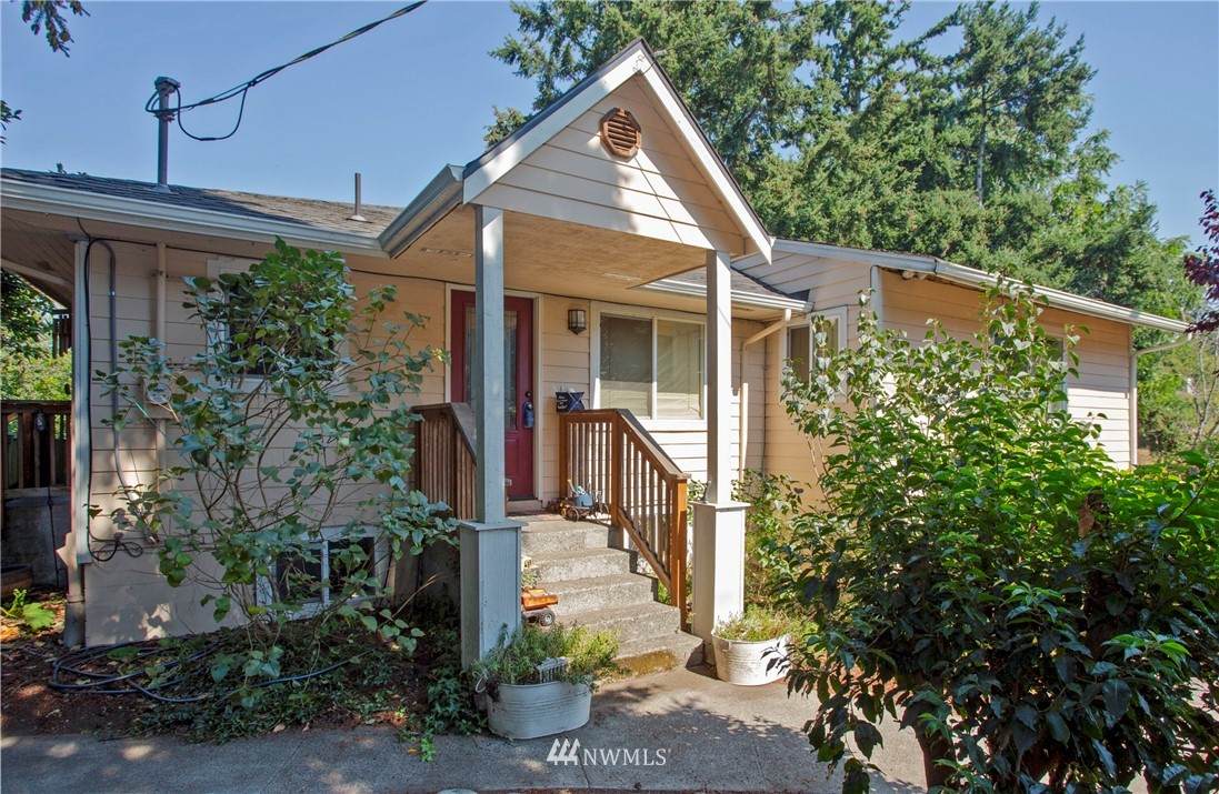 1108 106th Street - Photo 1