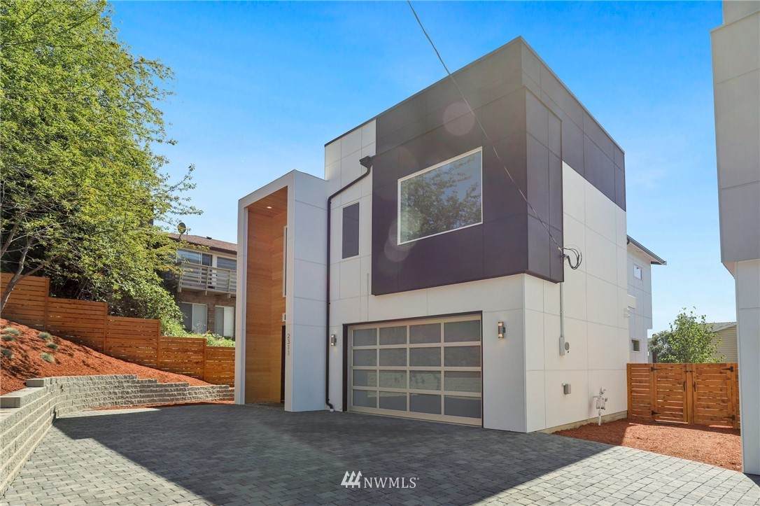 2311 Graham Street - Photo 1