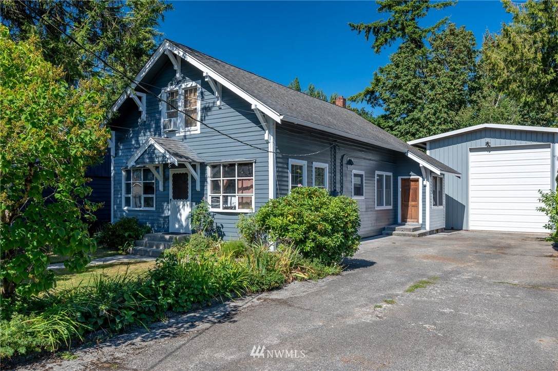 906 Glenning - Photo 1