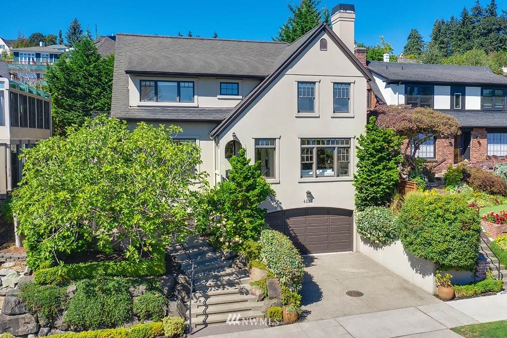 4525 55th Avenue - Photo 1