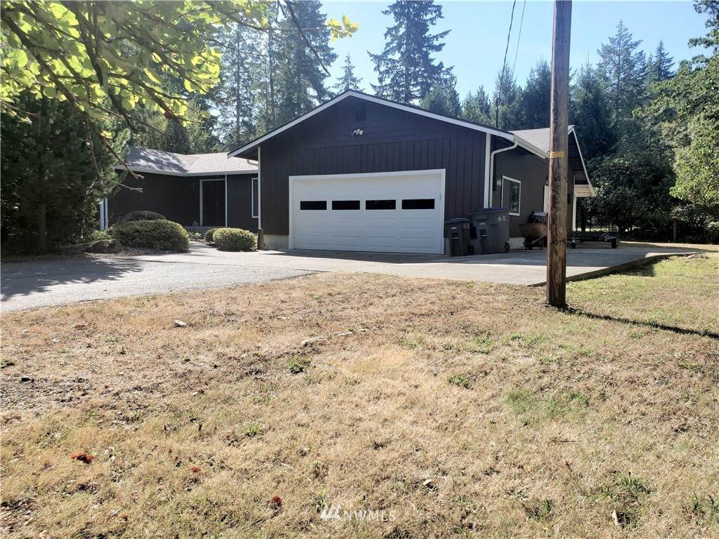 280 Shamrock Drive - Photo 1