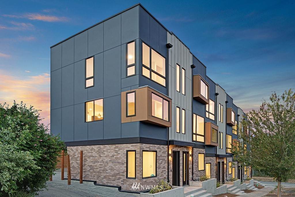2302 Newton Street - Photo 1