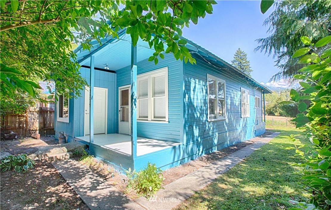 7279 B Avenue - Photo 1