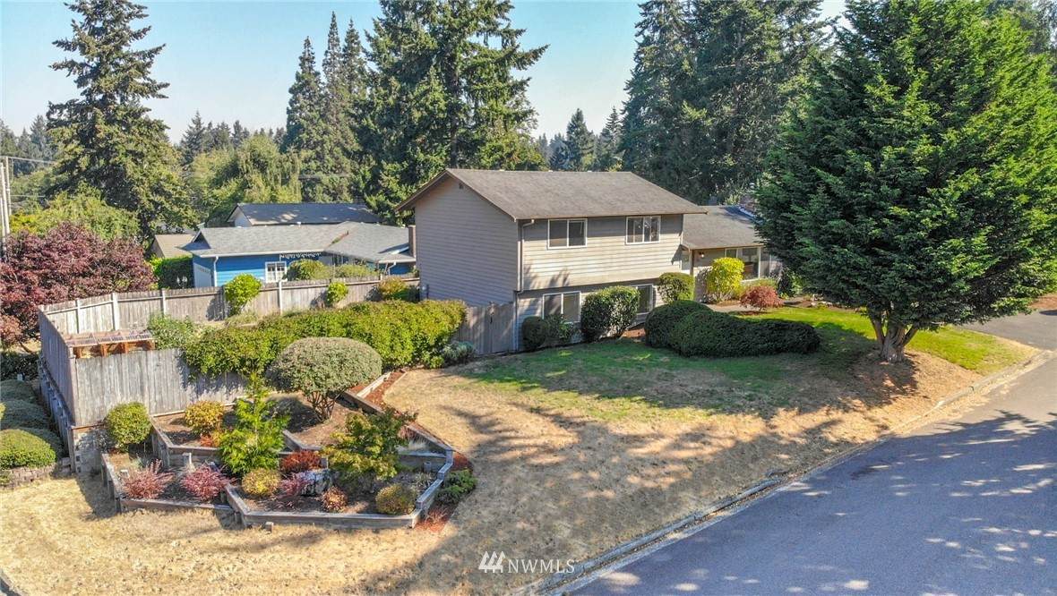 506 303rd Street - Photo 1