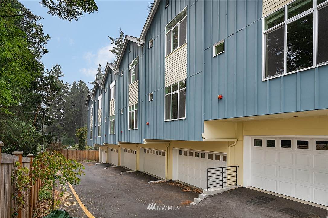 409 155th Street - Photo 1