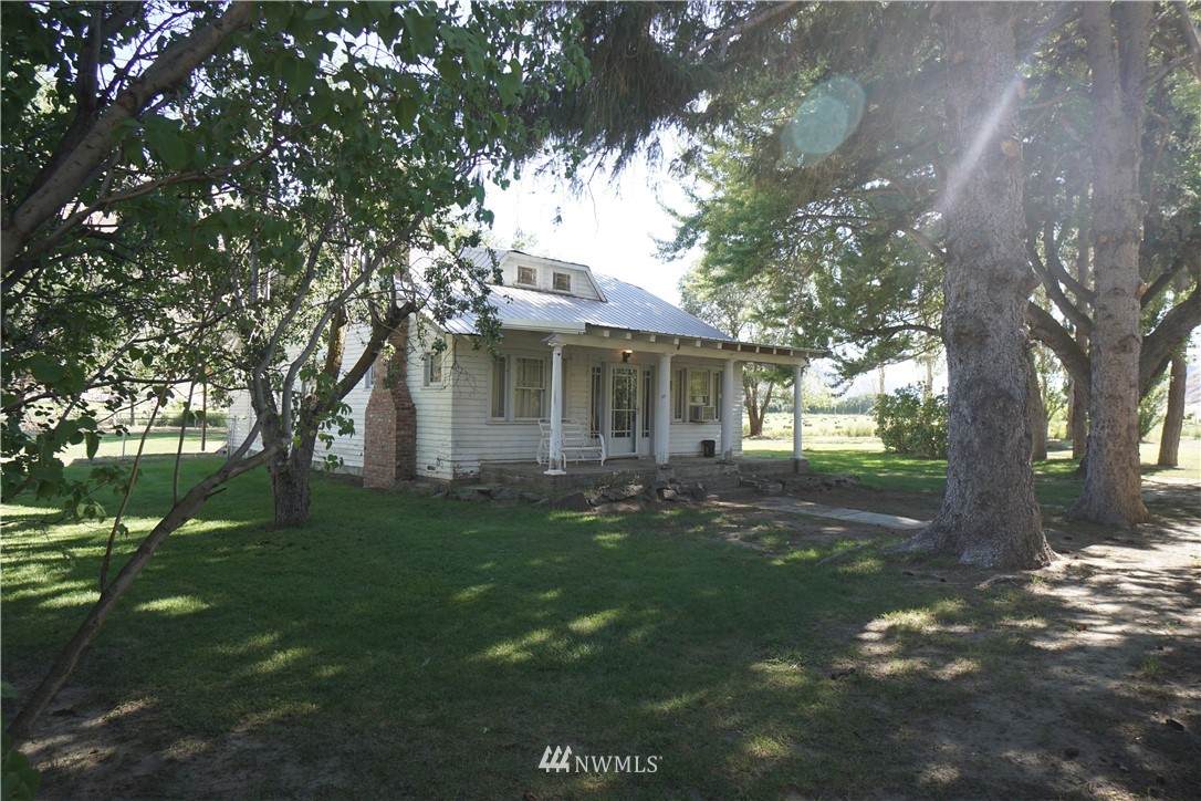 1330 Palisades Road - Photo 1