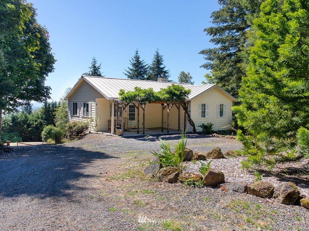 140 Rockwood Road - Photo 1