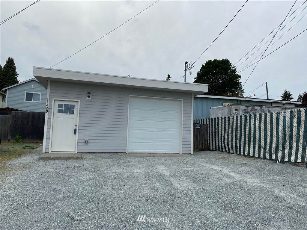 12409 1st Avenue - Photo 1