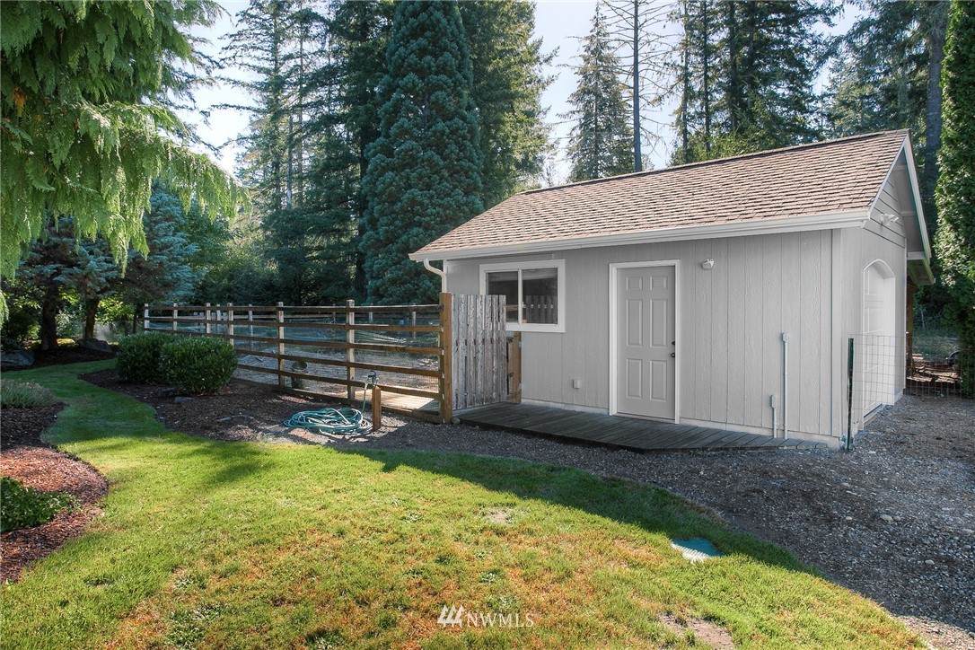 3210 71st Drive - Photo 1