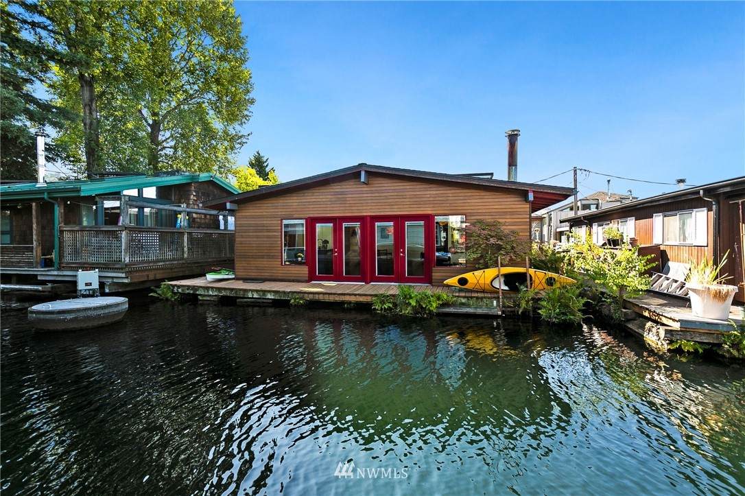 2019 Fairview Avenue - Photo 1