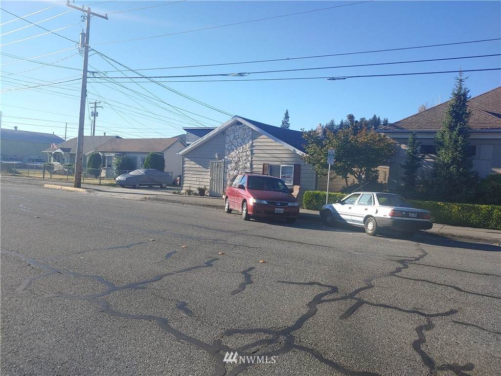 815 Fairhaven Avenue - Photo 1