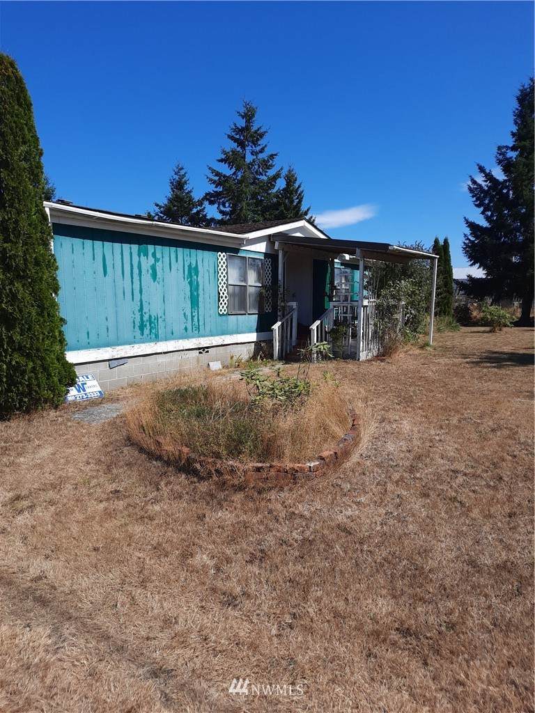 6216 196th Avenue - Photo 1