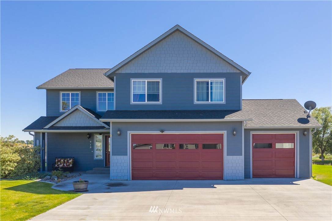 913 Camas Place - Photo 1
