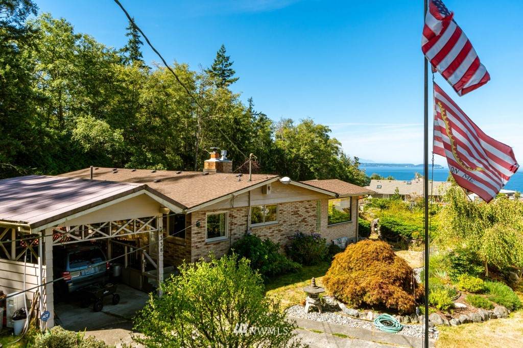 338 Bon Air Drive - Photo 1