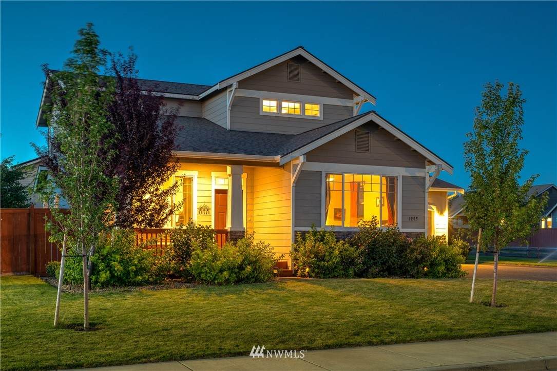 1205 Greenfield Avenue - Photo 1
