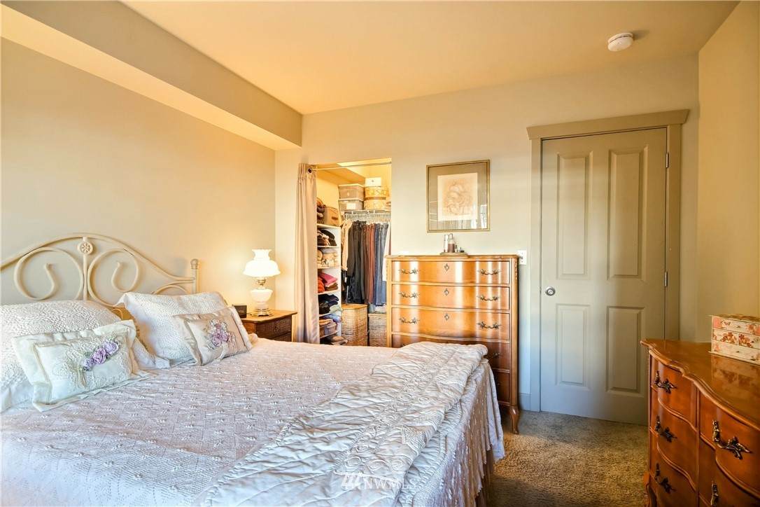 22226 6th Avenue - Photo 1