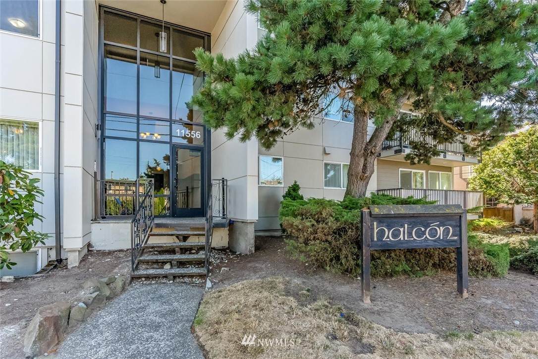 11556 Greenwood Avenue - Photo 1