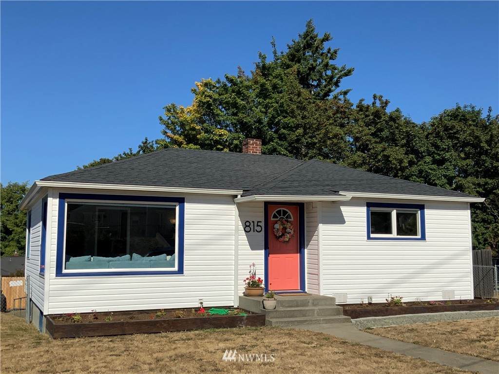 815 11th Street - Photo 1
