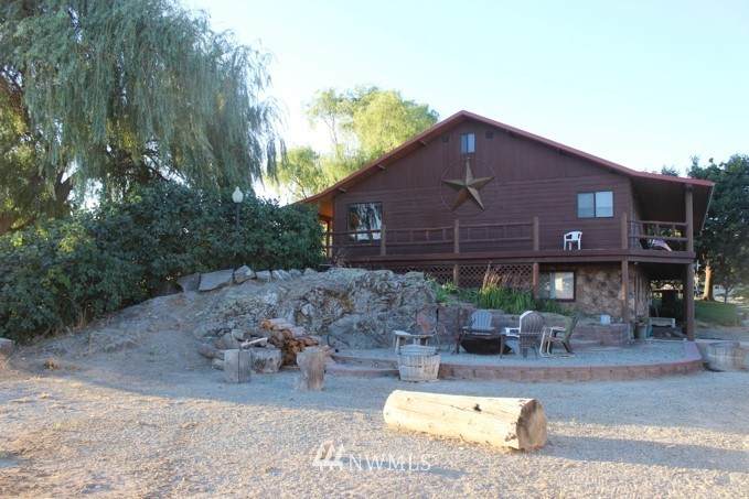 93 Warren Road - Photo 1