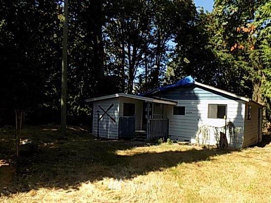 22504 Maple Drive - Photo 1