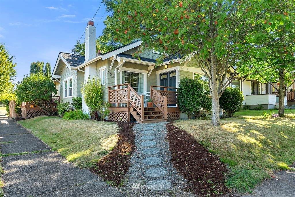 402 43rd Street - Photo 1