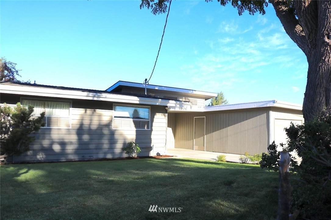 1236 Baker Street - Photo 1