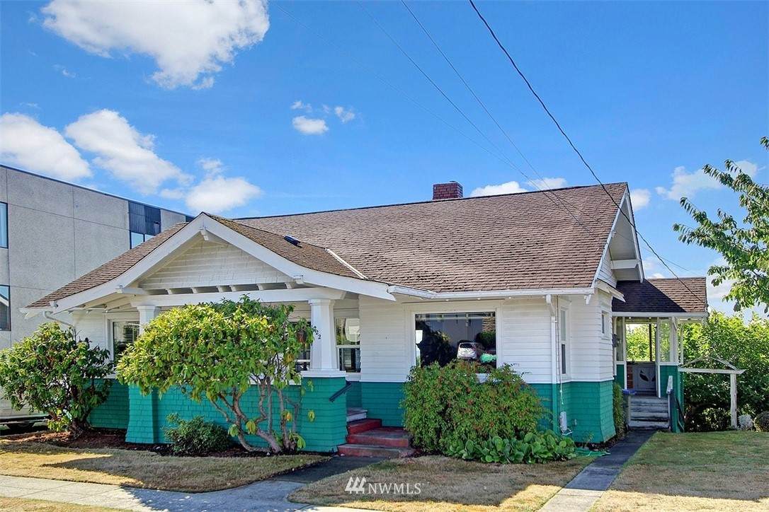 222 3rd Avenue - Photo 1