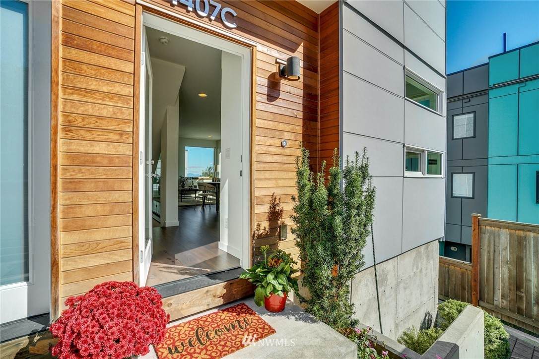 1407 19th Avenue - Photo 1