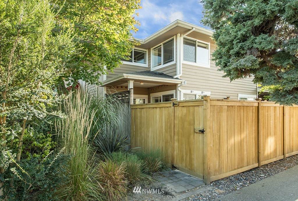 3033 60th Avenue - Photo 1