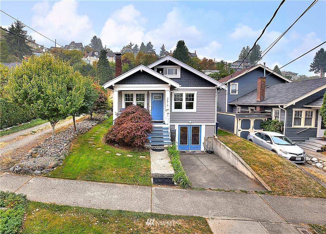 2616 Carr Street - Photo 1