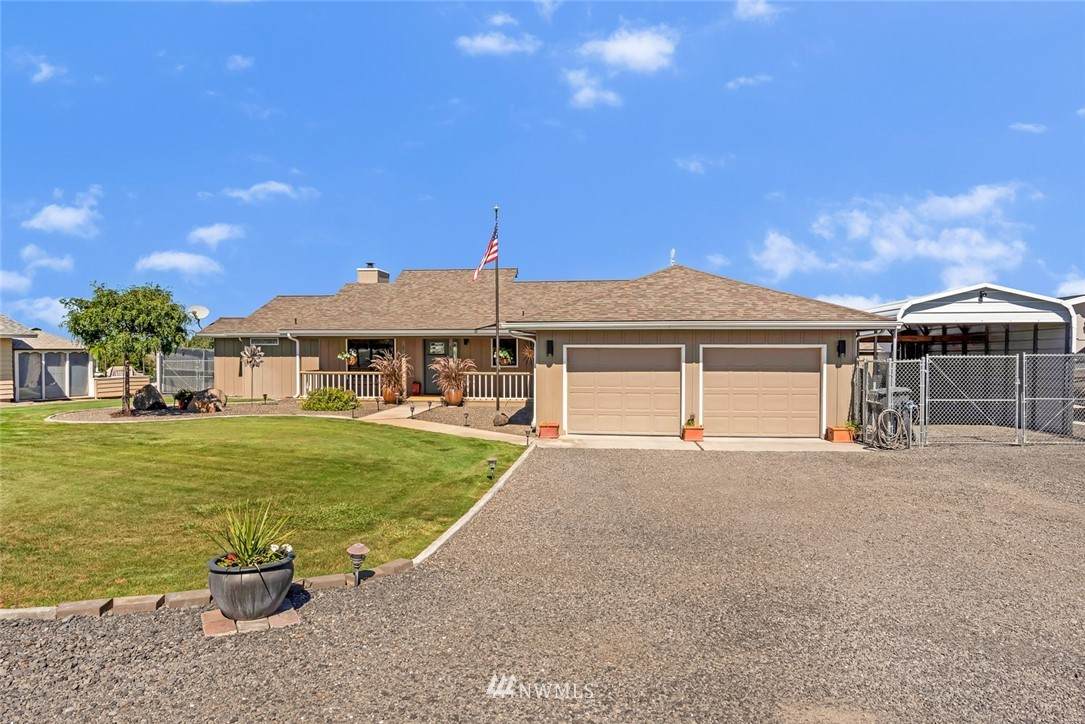 7180 Summit Avenue - Photo 1