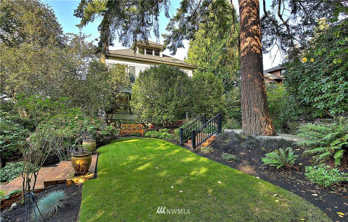 619 Yakima Avenue - Photo 1