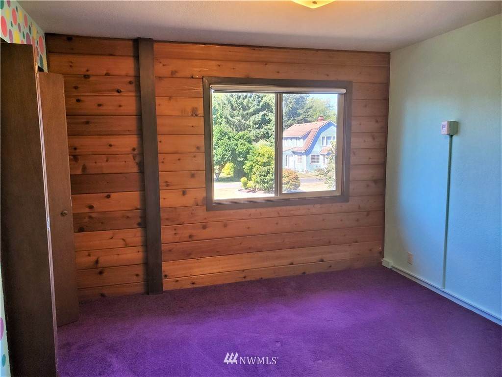914 Garden Road - Photo 1