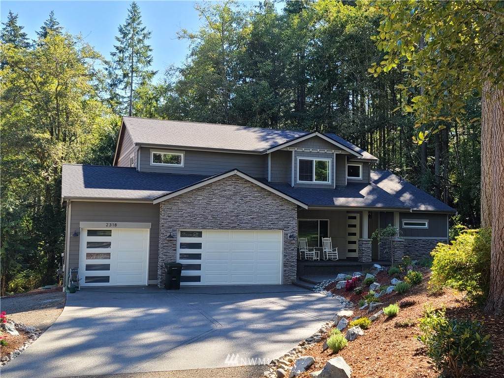 4912 Murphy Drive - Photo 1