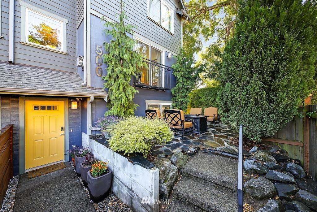 500 21st Ave - Photo 1