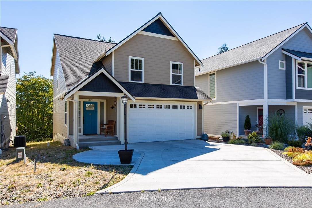342 Ford Avenue - Photo 1