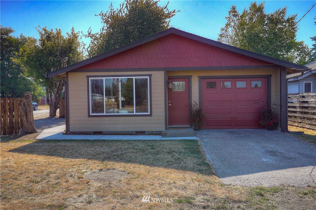 109 Binghampton Street - Photo 1