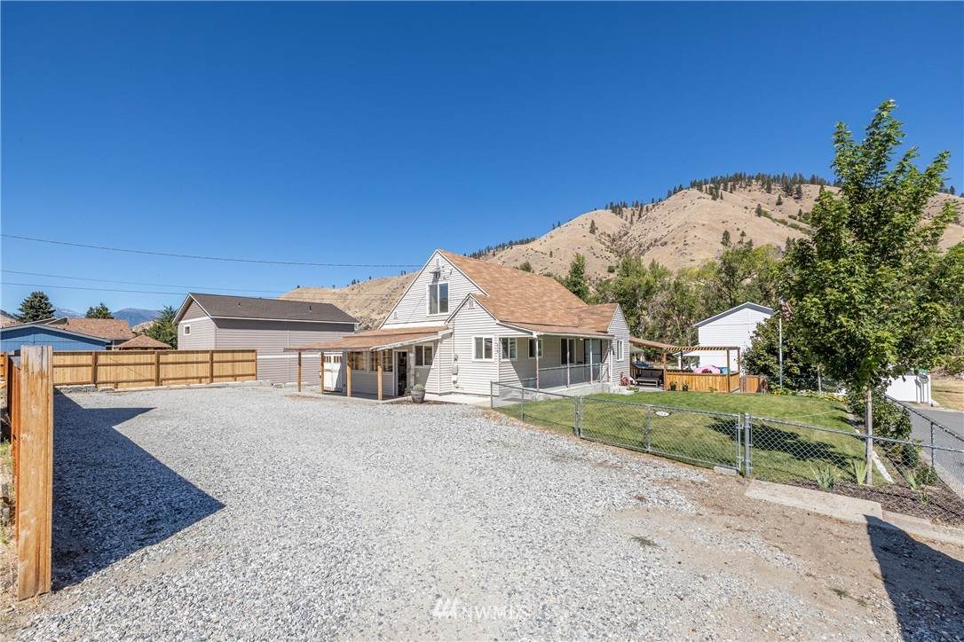 218 Vine - Photo 1