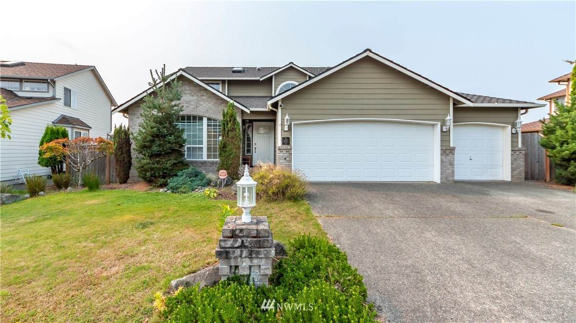 4021 Pinehurst Drive - Photo 1